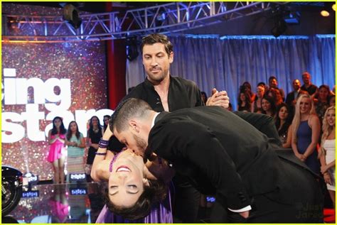 Full Sized Photo Of Meryl Davis Maks Win Dwts Finale 28 Meryl Davis