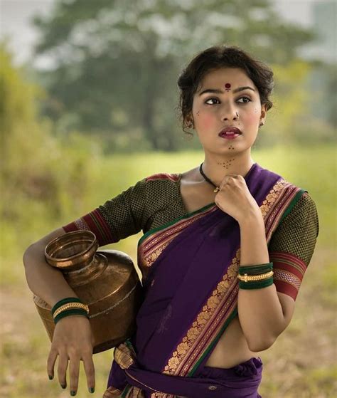 Beautiful Indian Actress In Traditional Sari