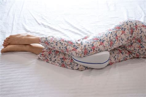 La Increíble Razón Por La Que Deberías Dormir Con Una Almohada Entre