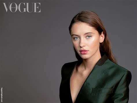 Iris Law Icelandicgirl Nude Onlyfans Leaks The Fappening Photo
