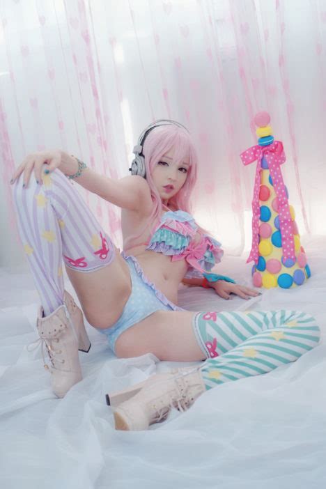 Sonico Ero Cosplay By Hidori Rose Barely Able To Be Contained Sankaku Complex