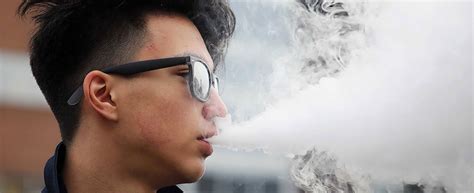 JUULing: The Vaping Trend Parents Need To Understand | Henry Ford LiveWell