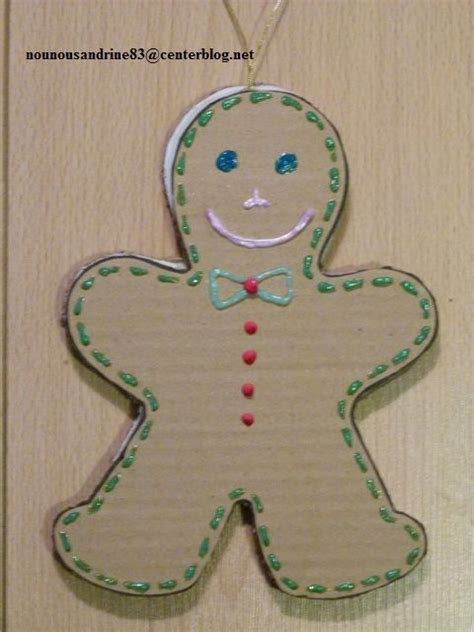 Toutes ces activités peuvent être faites en classe de maternelle ou de cp.il y a des activités par thème comme par exemple des activités de noël ou des activités d'halloween. activité manuelle : décoration de noel