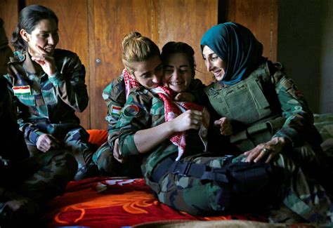 Female Yazidi and Kurdish Soldiers Fight Back Against ISIS Photos - ABC ...