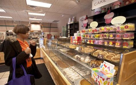 Dewey S Bakery Is Still Baking Traditional And Contemporary Products