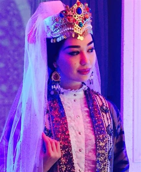 Asal In Uzbek Traditional Dancing Costume Uzbek Clothing National Dress Beauty
