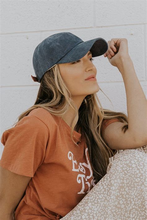 Ways To Style Ballcaps For Summer Outfits With Hats Summer Outfits