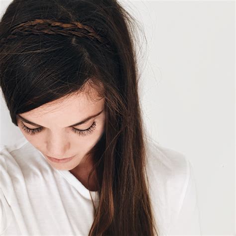 Get the tutorial from modamob! Hair Tutorial // Braided Headband - Mary Lauren