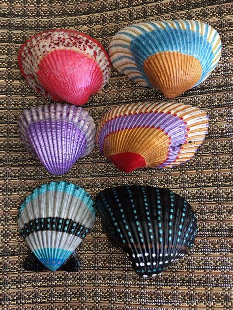 Pin By Tam Danley On Shell Painting Painted Shells Painting Acrylic