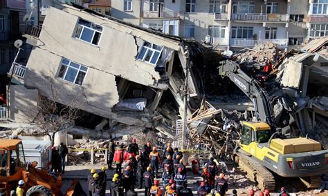Se espera que los efectos más significativos ocurran únicamente en la región. Número de mortos em terremoto na Turquia aumenta para 29 ...