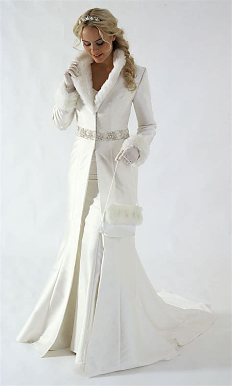 Fabulous Winter Weddings Winter Wedding Gowns Winter Wedding Coat