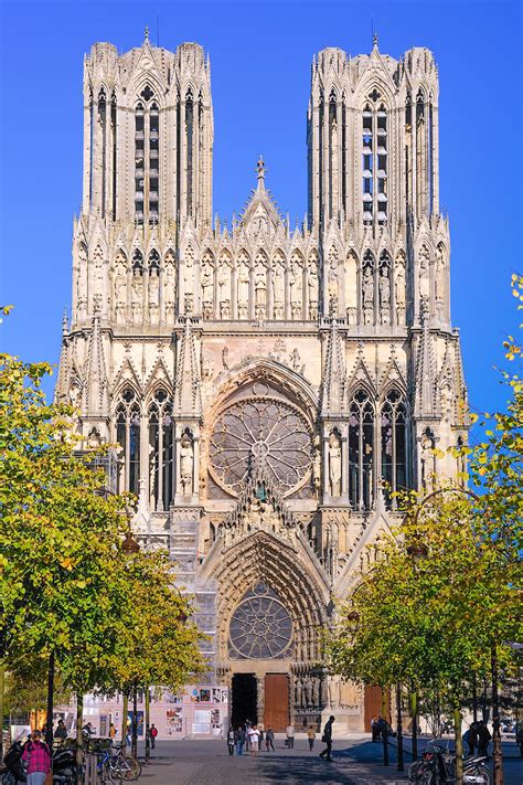 Cathedral De Reims At Night Rpics