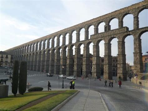 Molte sono le cose da fare e da vedere a segovia, città della castiglia e león. Acquedotto di Segovia - Foto di Acquedotto di Segovia ...