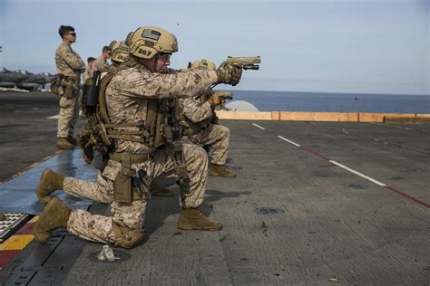 15th Meu Marines Enhance Marksmanship At Sea