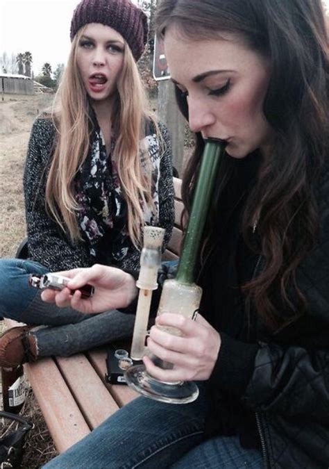 Hot Girls Smoking Weed Pics Big Trending