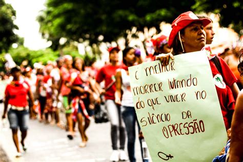 A Violência Contemporânea é Distinta Das Formas Tradicionais De Manifestações