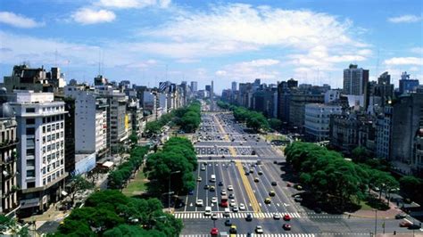 Buenos Aires’ Avenida 9 De Julio