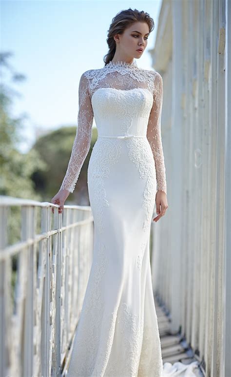 Long sleeve dresses are ideal for cold season weddings because you feel cozier in them plus such a dress is timeless, and you can also go for today i'm sharing the coolest of these gowns, classic and trendy ones, with various necklines and skirts, with all the types of detailing, and i'm sure that every. 9 Types of Necklines, Which Look the Best with Long Sleeve ...