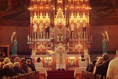Postura Dos Fiéis Na Missa Tridentina Salve Maria