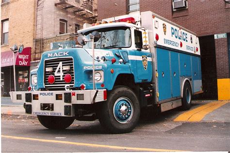 Nypd Esu Police Truck 4 Bronx Ny 1993 Nypd Esu Emergency S Flickr