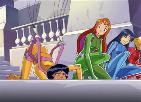 dc super hero girls totally spies dc superheroes brittany spy clover cartoons princess