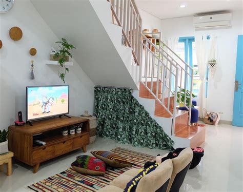 Penggunaan warna warna terang pada interior rumah mungil memang lebih kami rekomendasikan ini di karenakan warna warna terang dan soft memberi kesan yang lebih luas dan mewah pada interior bangunan. Tata Ruang Rumah Minimalis Type 36 - Model Rumah Minimalis ...