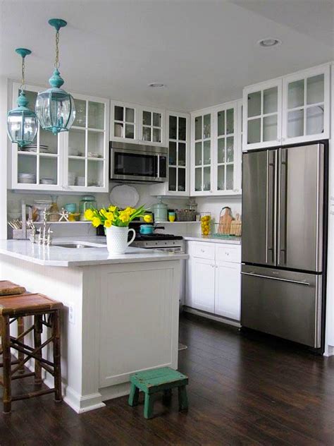 We have lotsof kitchen ideas for small spaces for people to go for. Excellent Ideas for The Small Kitchen - Adorable Home