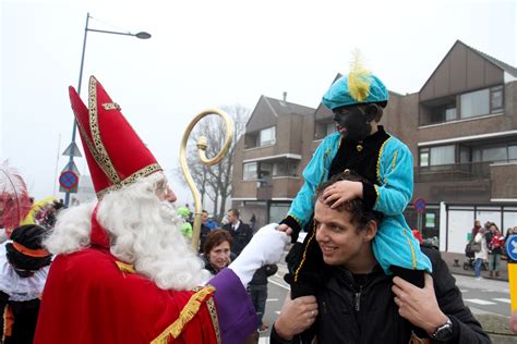 Programma Van Intocht Sinterklaas Zwarte Piet Blijft Zwart Alblasserdamsnieuws Nl