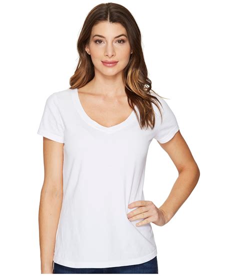 The Best White T Shirts For Women From A T Shirt Junkie Hurry Big Sales