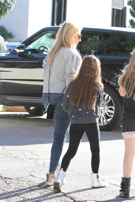 Sarah Michelle Gellar Out With Her Daughter In Studio City
