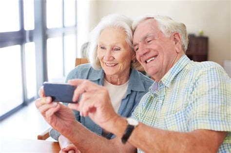 Best Aarp Cell Phone Plans For Seniors In 2020 By Reset Tips Medium