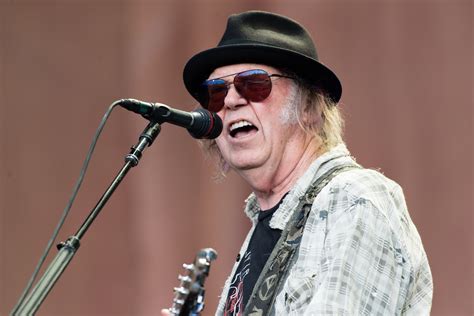 Hear Neil Young And Crazy Horses New Song Rainbow Of Colors