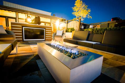 Modern Outdoor Lounge Paloform