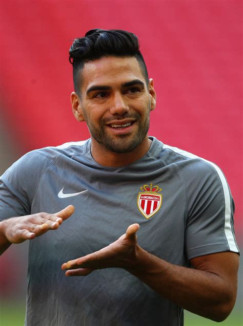 Back in devastating form with monaco after a couple of lost years in the premier league, radamel falcao is approaching his 31st birthday at the peak of his. Radamel Falcao Garcia - Radamel Falcao Garcia Photos - AS ...