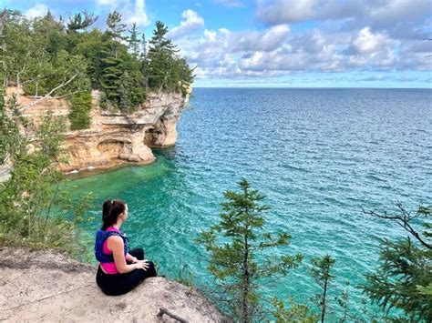 Best Ways To See Pictured Rocks National Lakeshore Nomads In Nature