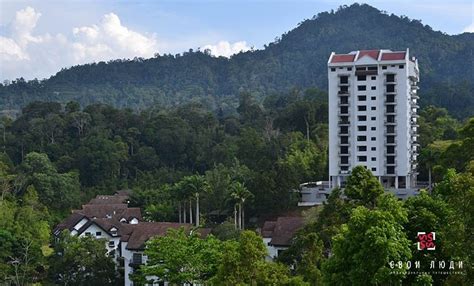 It is a mountain resort positioned within the titiwangsa mountains on the boundary among the states of selangor and pahang of malaysia. Отель Genting Highlands 5*