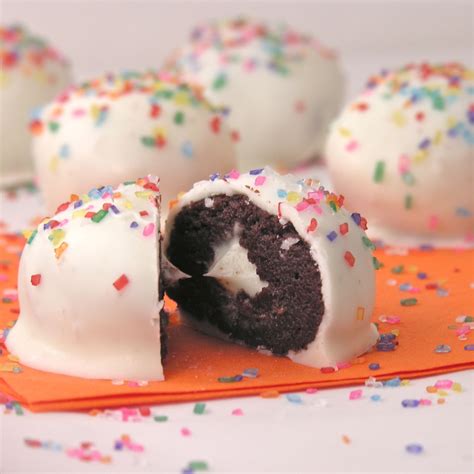 Cake Balls Filled With Cream Cheese Frosting Just Desserts Cake Desserts Delicious Desserts