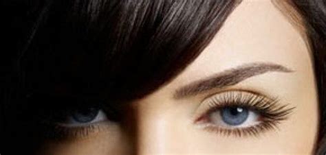 Tips On How To Apply And How To Remove False Eyelashes False