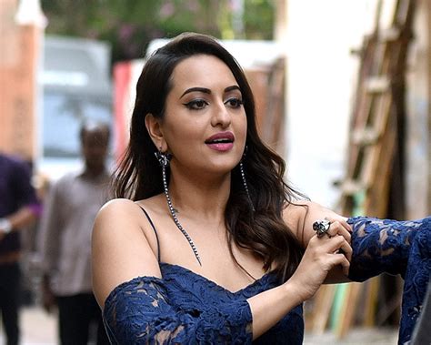 Sonakshi Sinha Resumes Shoot For Amazon Series First Day On Set After Lockdown