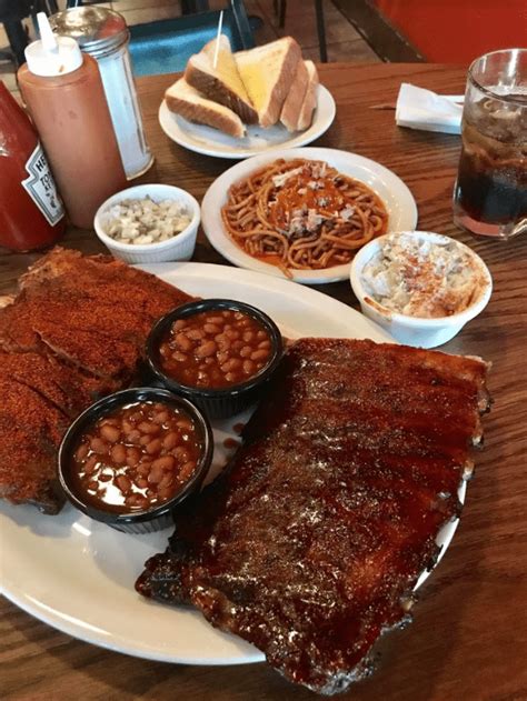 Wanted some good soul food before i left more. The 12 Best Barbecue Restaurants in Memphis | Dinner ...