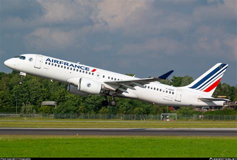 F Hzut Air France Airbus A Bd A Photo By Finnographie