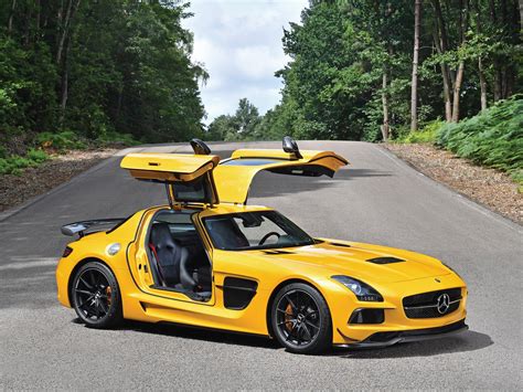 This is the new mercedes sls amg for people who like trackdays or just fancy trading some gt qualities to unlock even bigger thrills. RM Sotheby's - 2014 Mercedes-Benz SLS AMG Black Series ...