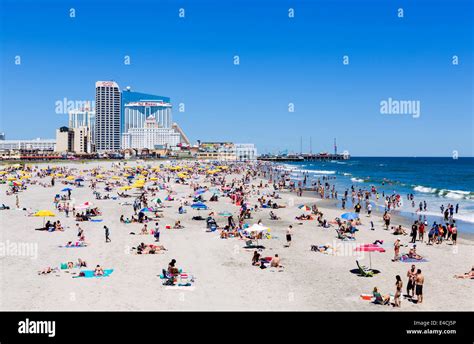 La Playa En Atlantic City Nueva Jersey Eeuu Fotografía De Stock Alamy