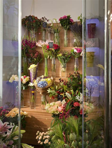 Интерьер цветочного магазина Интерьер этой торговой площади реализован