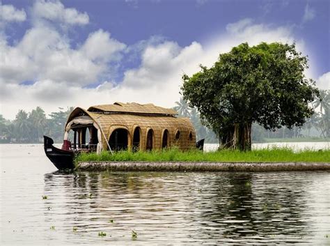Top 20 Honeymoon Destinations In Kerala Triphobo
