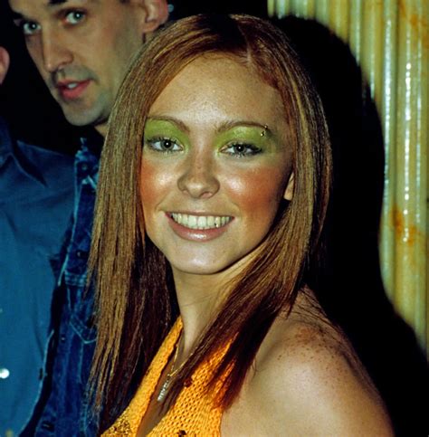 19 Pictures Anyone Who Used Makeup In The 00s Will Recognise 00s