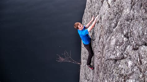 How To Climb Big Cliffs Without Ropes And Not Die Gizmodo Australia
