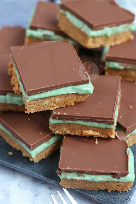 These italian biscuits (the name translates to lady's kisses) are typically made with hazelnuts or almonds. Mint Slice - No-Bake Recipe - Jane's Patisserie | Cookie recipes condensed milk, Baking recipes ...