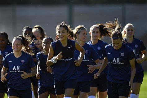 Diaporama La Séance Des Féminines En Images Paris Saint Germain