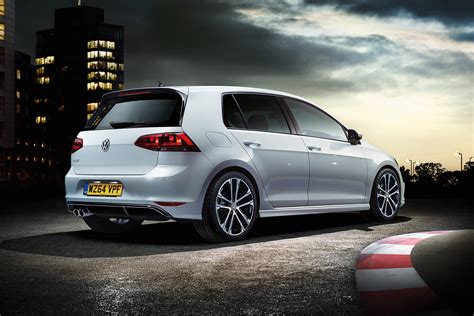 Sporty Vw Golf R Line Revealed Carbuyer